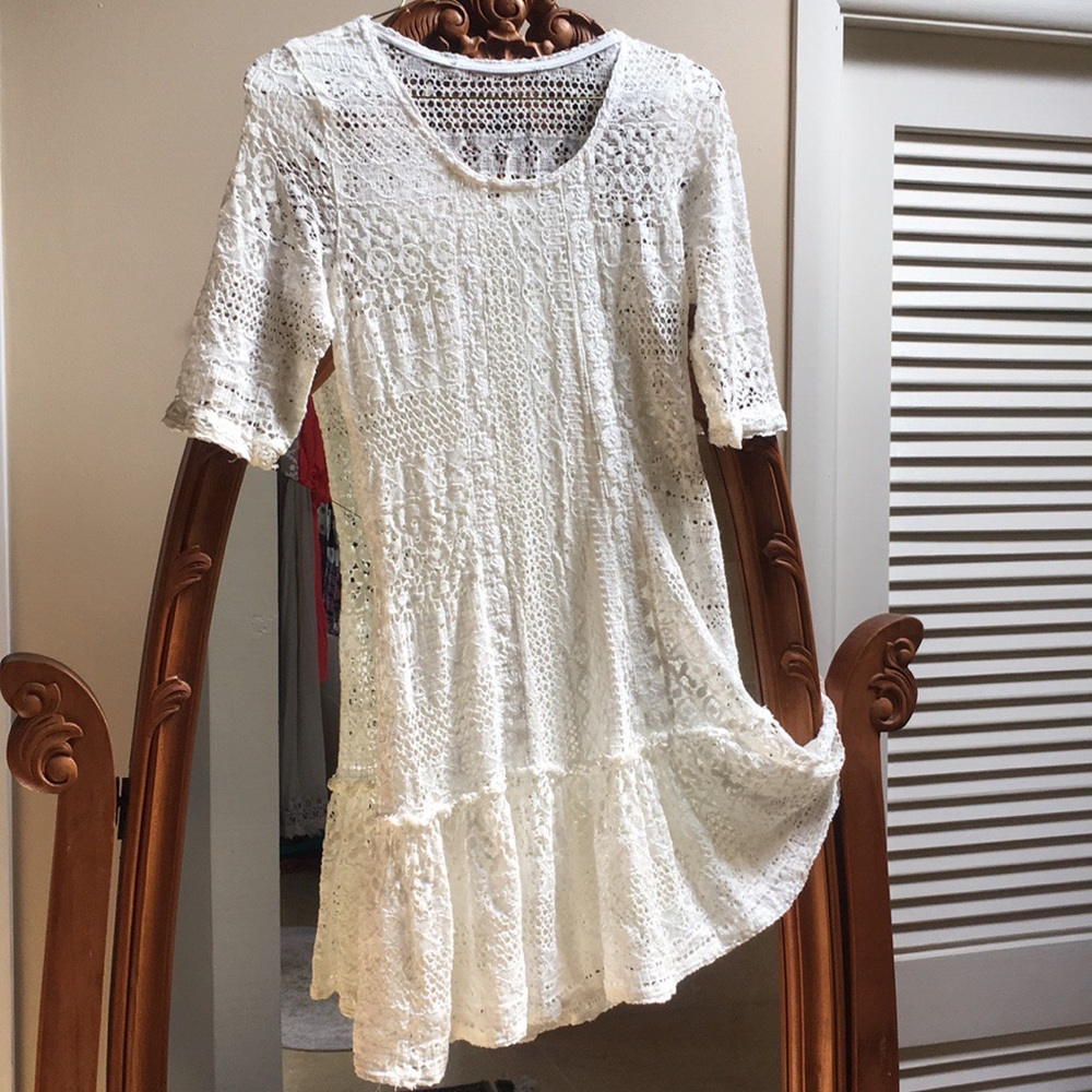White lace mini dress